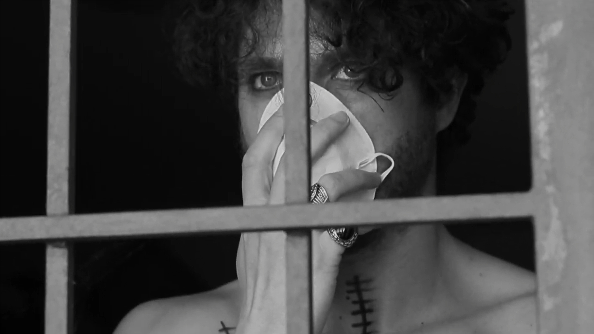 Lockdown videoclip diretto da David Petrucci